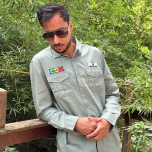 Camisa Militar Jah Love Manga Comprida